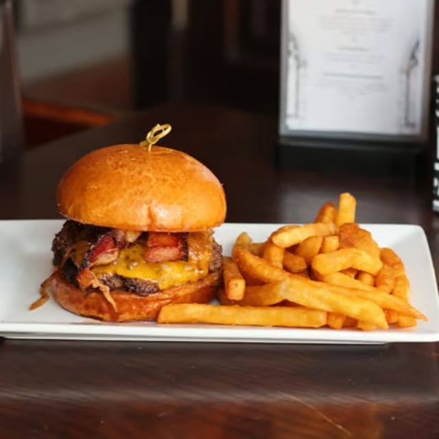 Oak Burger.